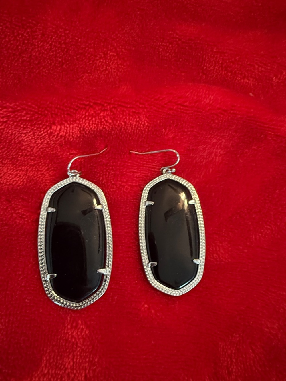 Kendra Scott Black Oval Drop Earrings